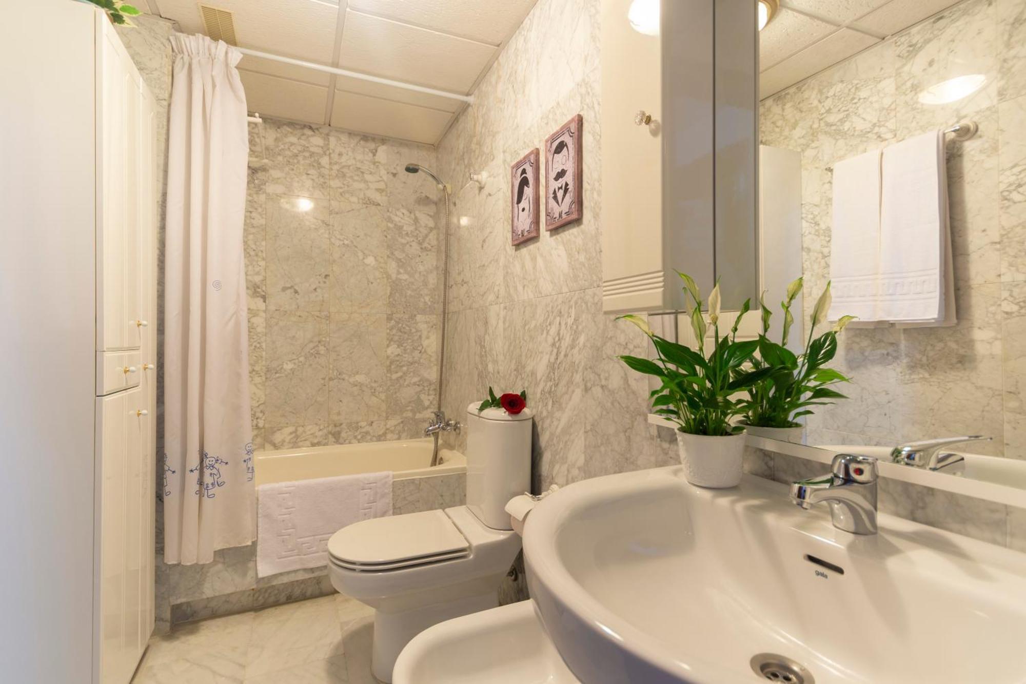 Apartamento Adultos Centro N V 1 Free Parking Гранада Экстерьер фото